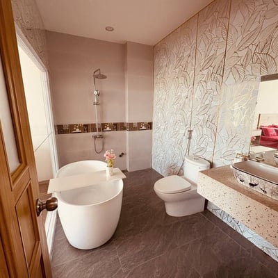 Miete eines geräumigen 4-stöckigen Hauses, Stadtteil Hoa Xuan, Da Nang, Vietnam